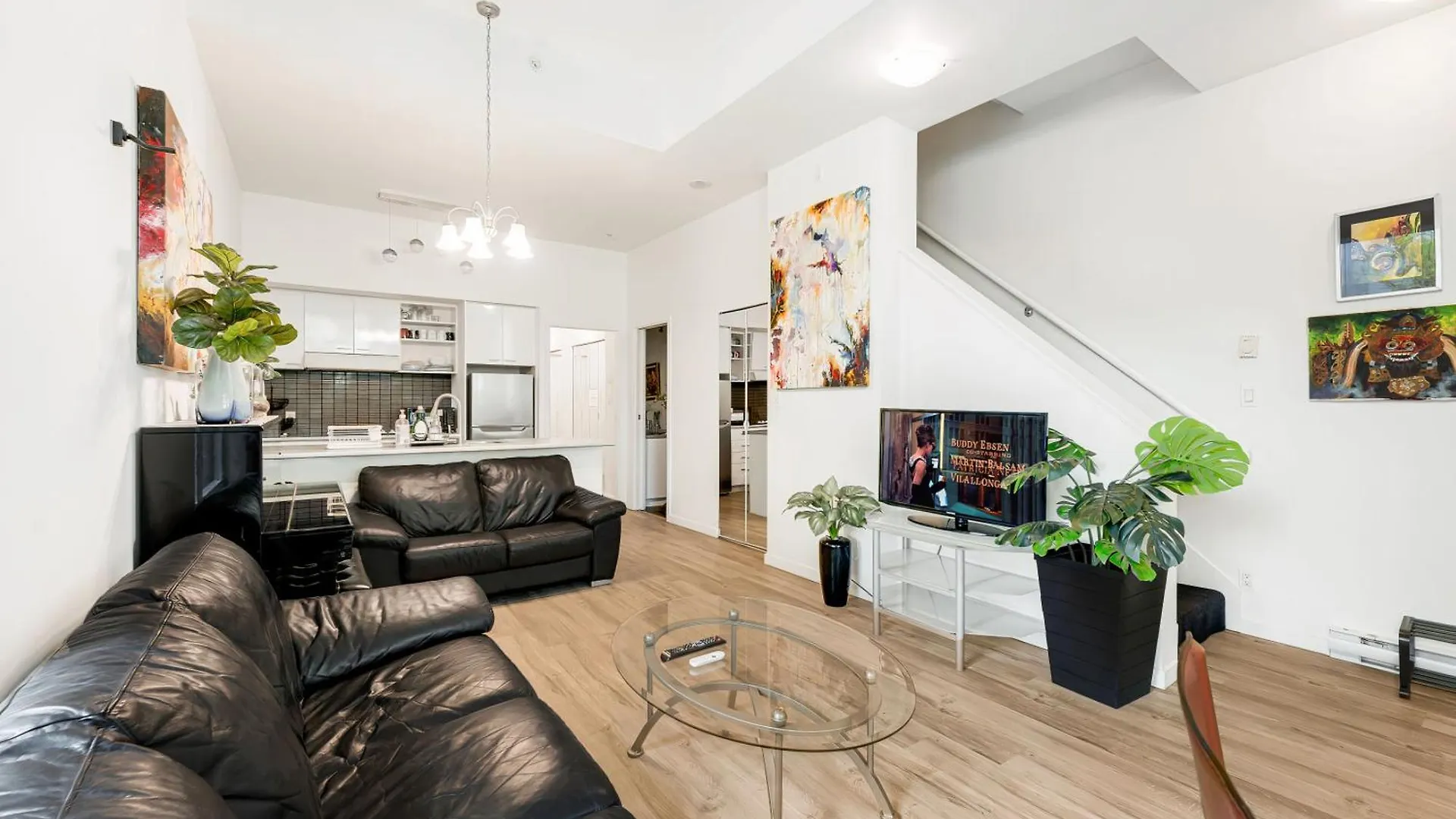 Stellar 3 Bedroom Duplex Downtown - Perfect Location Βανκούβερ